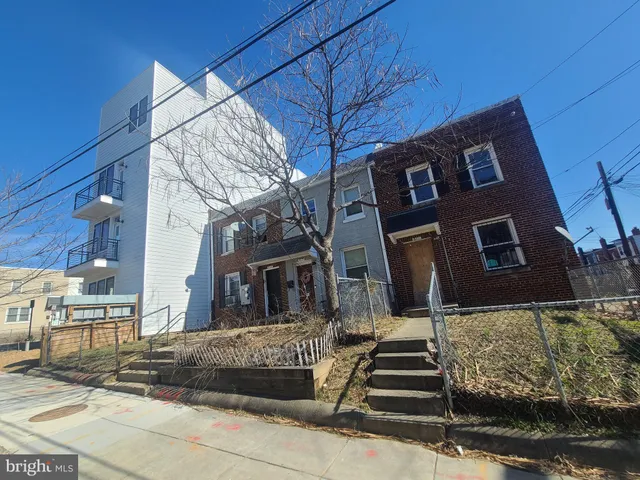 $369,900 | 811 18th Street Northeast, Washington, DC 20002