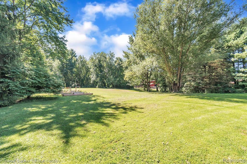 7110 Bergin Road Howell, MI 48843 - Photo 47 of 65 Gallery Image 47