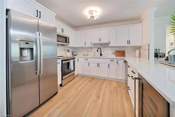 $7,500 | 1950 Gulf Shore Boulevard North, Unit 113, Naples, FL 34102