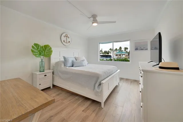 $7,500 | 1950 Gulf Shore Boulevard North, Unit 113, Naples, FL 34102