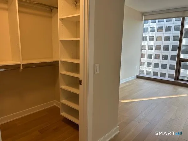 $2,497 | 401 Atlantic Street, Unit 17F, Stamford, CT 06901
