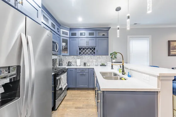 $2,850 | 4634 South Langley Avenue, Unit 3, Chicago, IL 60653
