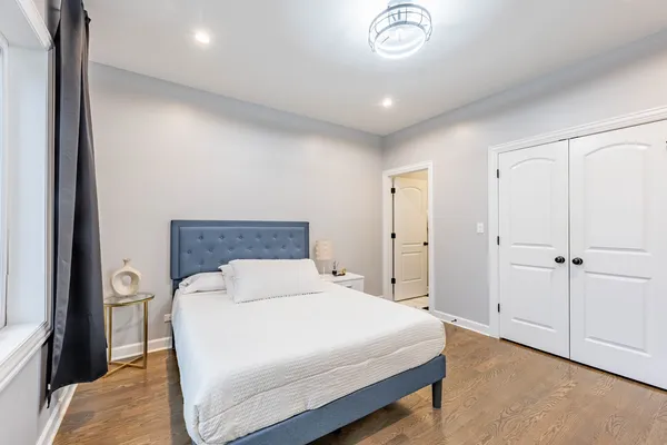 $2,850 | 4634 South Langley Avenue, Unit 3, Chicago, IL 60653