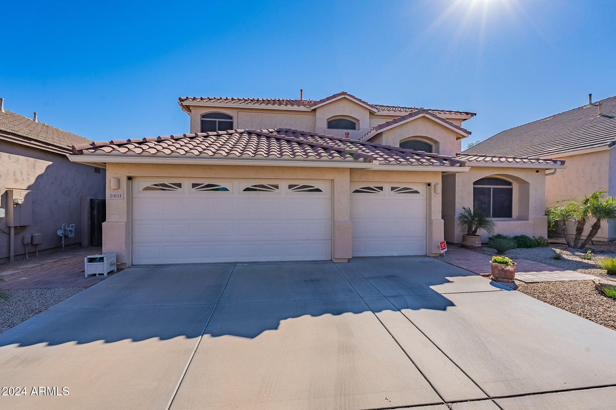2451 East Darrel Road Phoenix, AZ 85042 - Photo 7 of 97 1-web-or-mls-Darrel-1