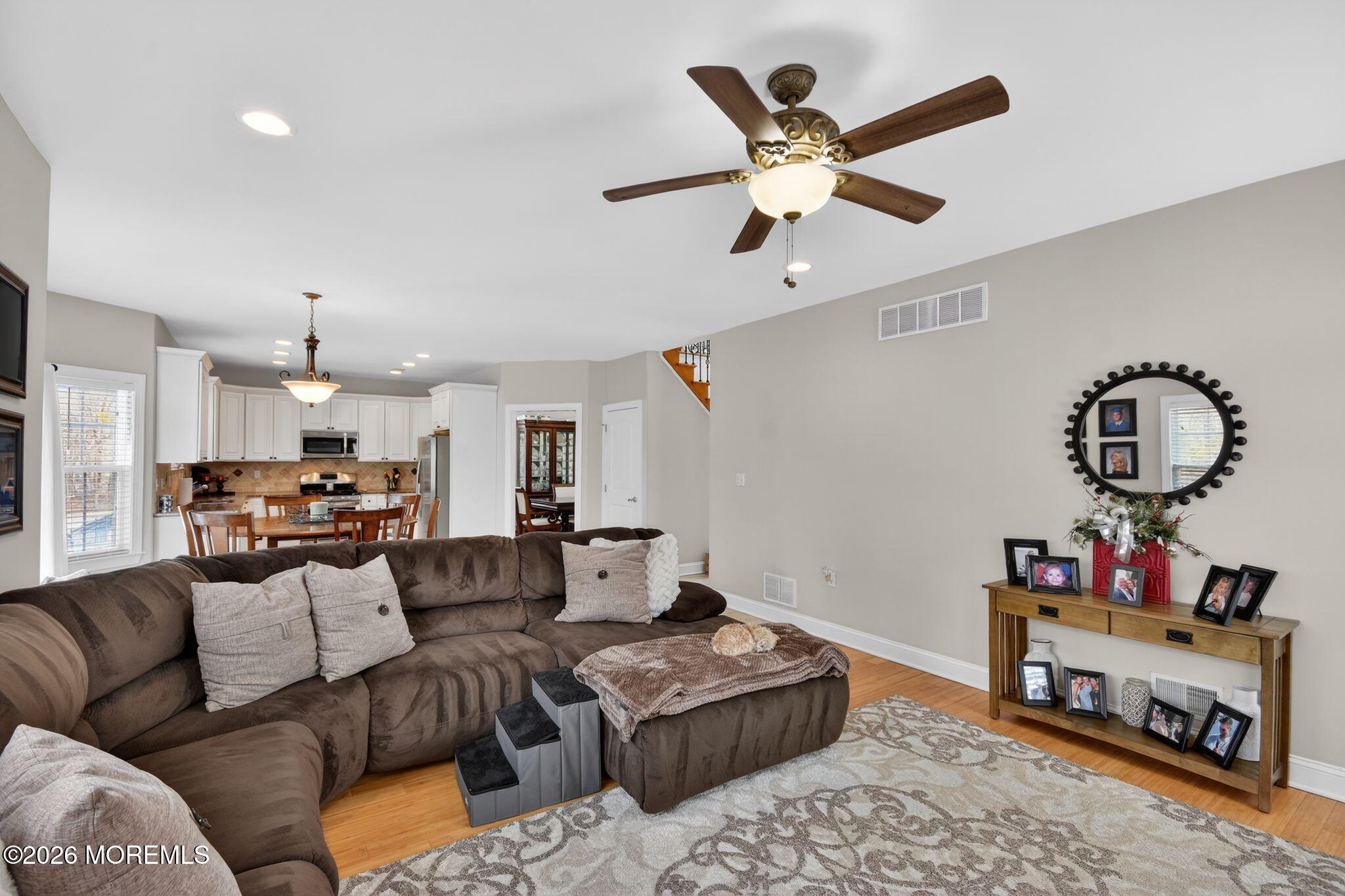 95 Savannah Road Toms River, NJ 08757 - Photo 15 of 39 39_95_Savannah_Rd_Toms_River_NJ_08757-Li