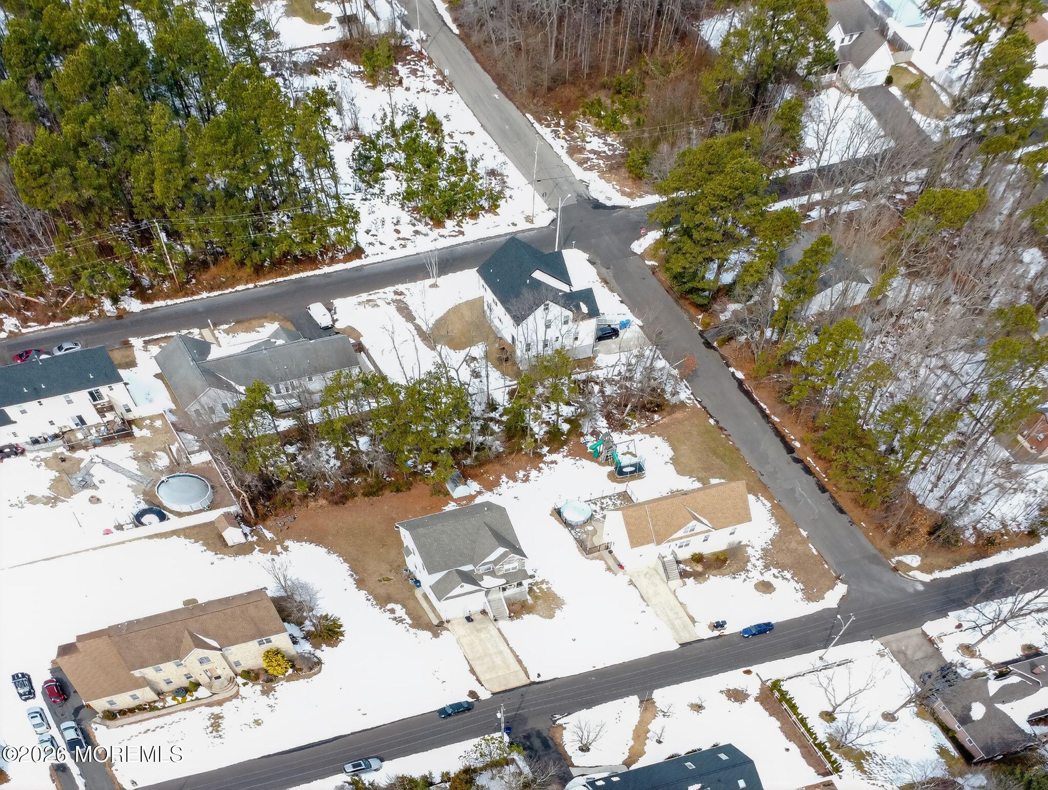 95 Savannah Road Toms River, NJ 08757 - Photo 5 of 39 01_95_Savannah_Rd_Toms_River_NJ_08757-Ex