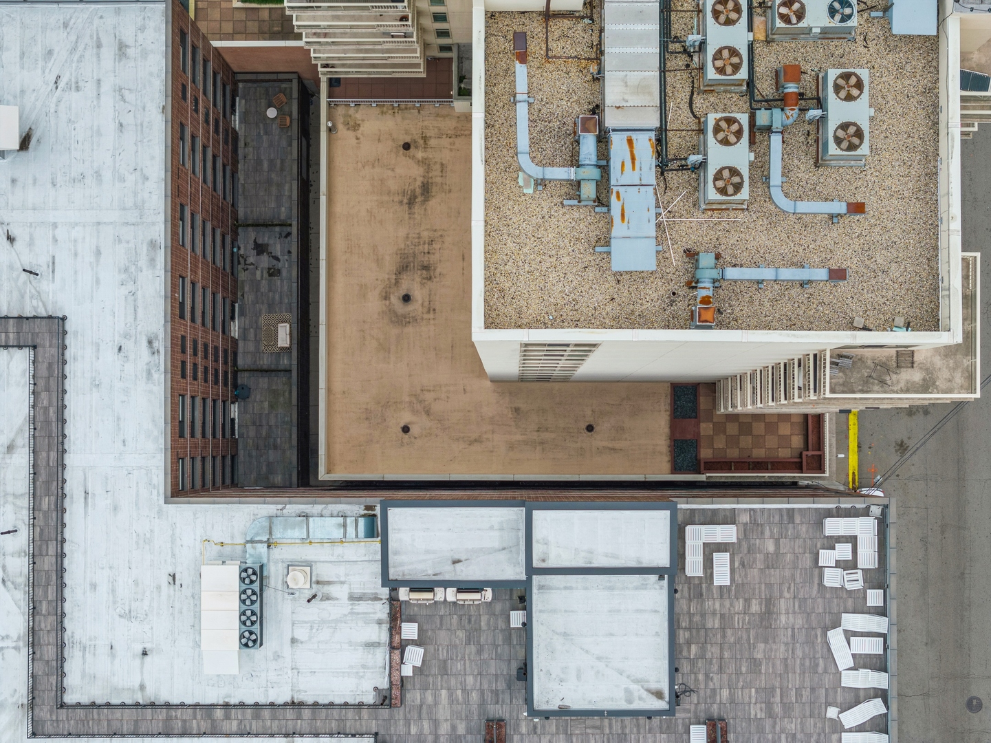 230 West Division Street, Unit 501 Chicago, IL 60610 - Photo 22 of 27