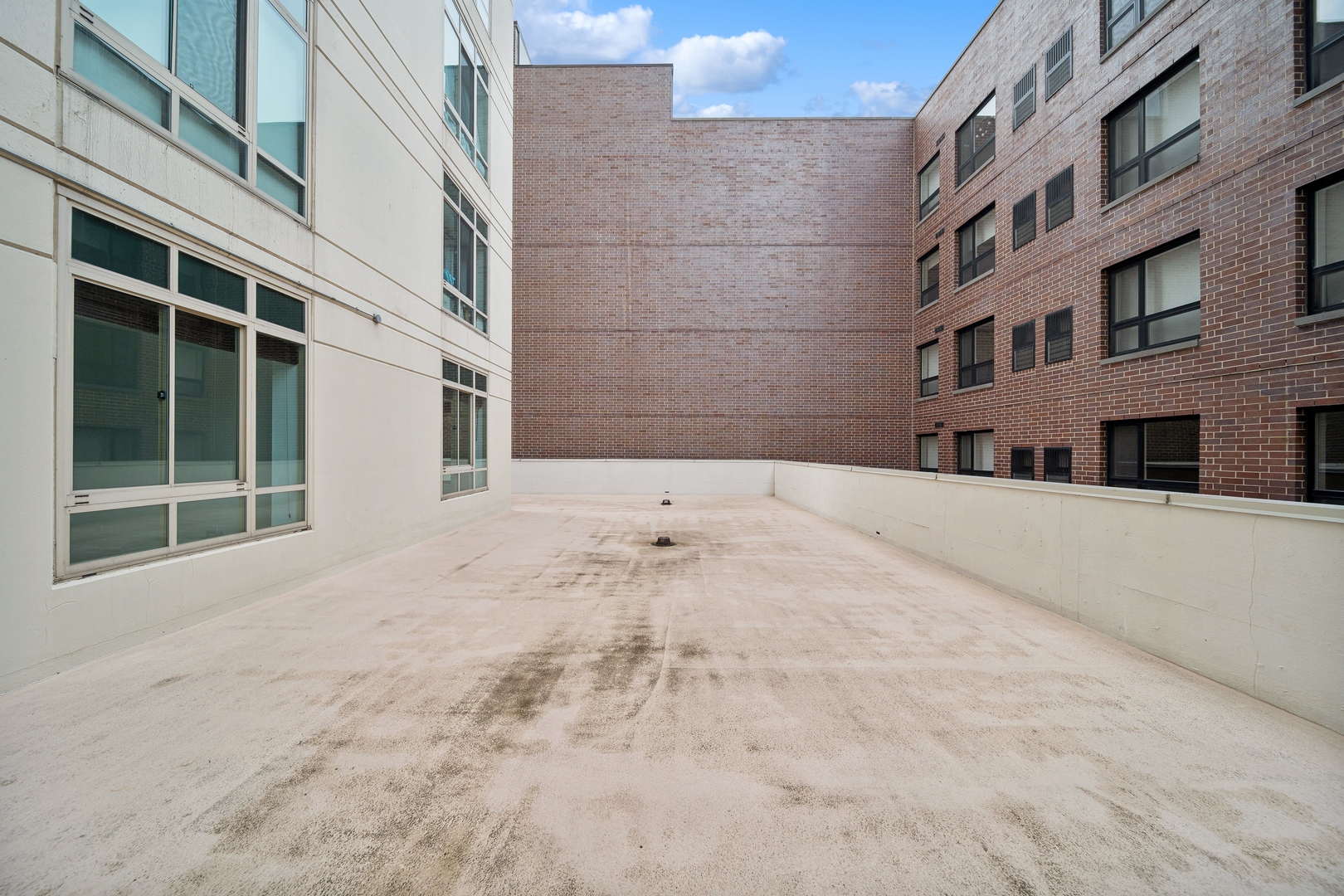230 West Division Street, Unit 501 Chicago, IL 60610 - Photo 5 of 27