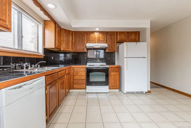 $149,999 | 77 Mountford Street, Hartford, CT 06114