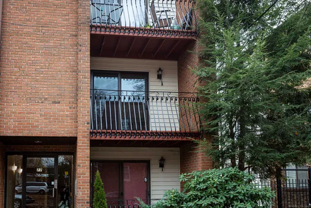 $149,999 | 77 Mountford Street, Hartford, CT 06114