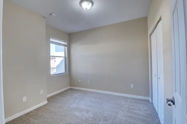 $2,300 | 121 Hemingway Court, Palm Springs, FL 33461