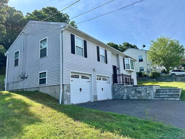 $379,900 | 324 Capitol Avenue, Waterbury, CT 06705
