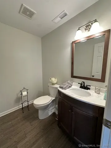 $379,900 | 324 Capitol Avenue, Waterbury, CT 06705