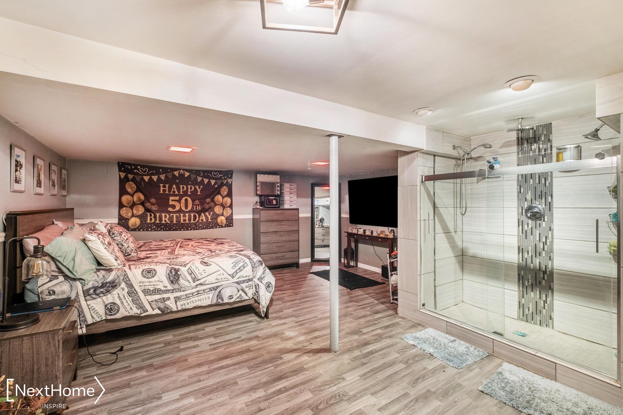 1226 Wreckenridge Road Flint, MI 48532 - Photo 19 of 25 50126202-18.JPG