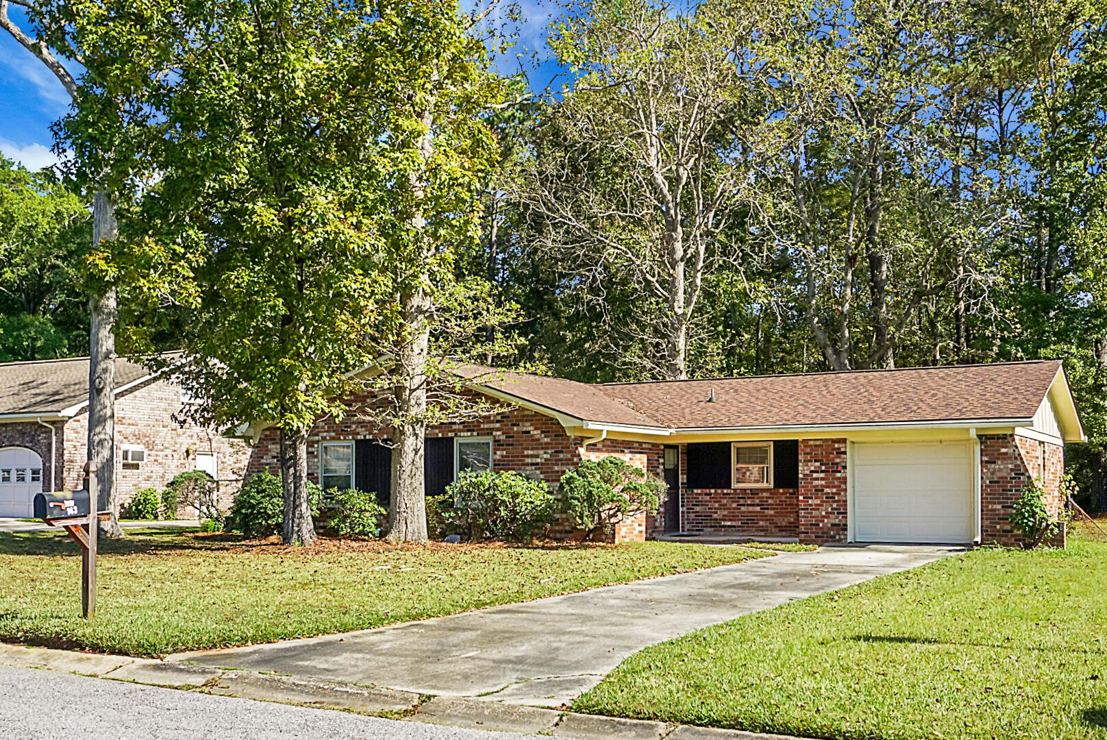 143 Foxborough Road Goose Creek, SC 29445 - Photo 1 of 32 DSC01174