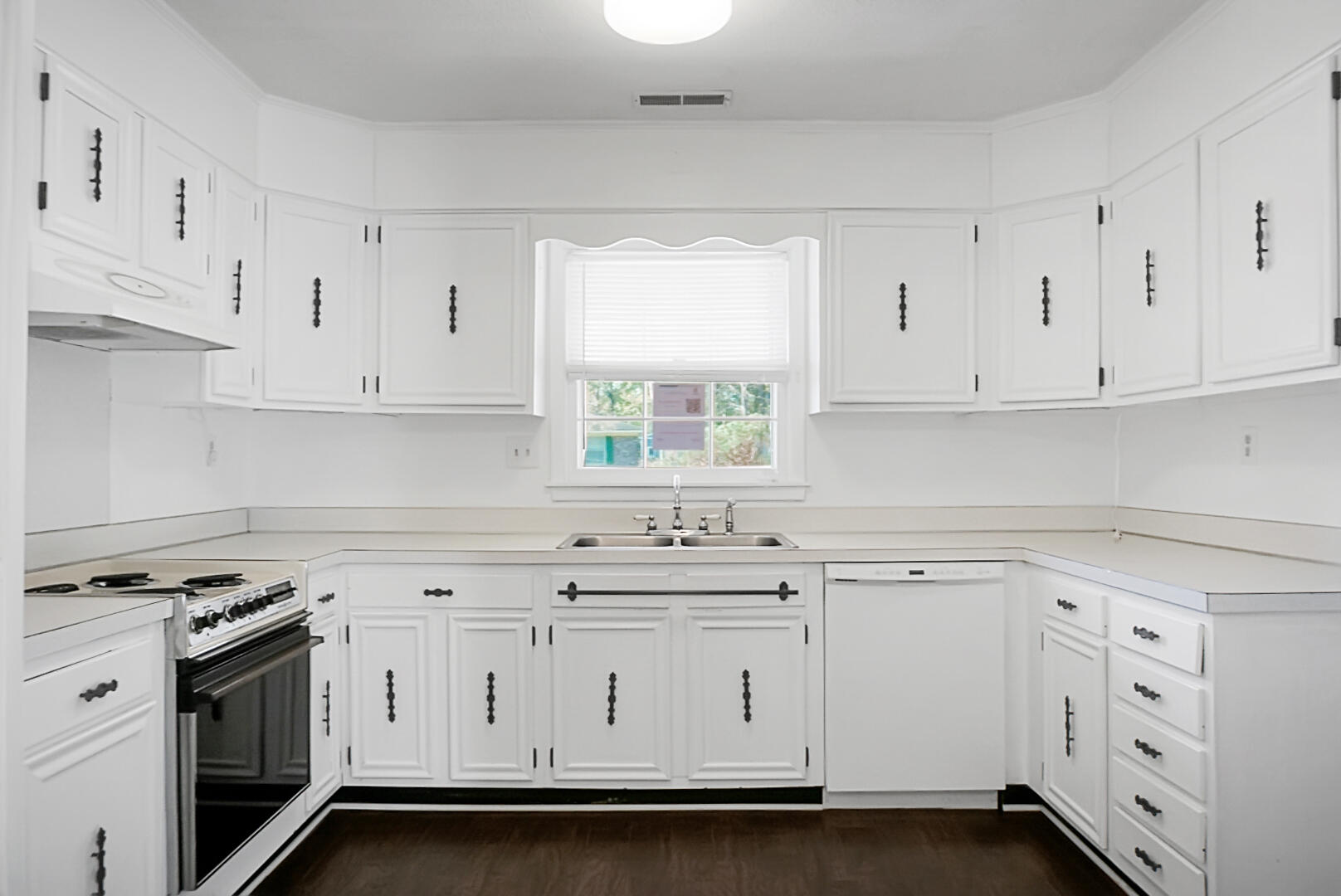 143 Foxborough Road Goose Creek, SC 29445 - Photo 17 of 32 DSC01222