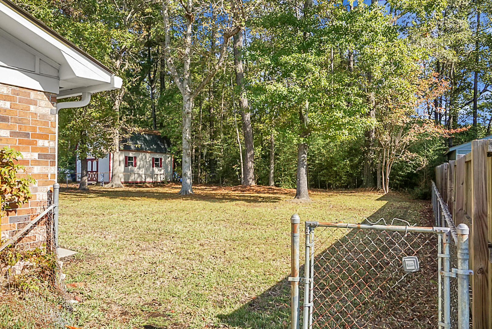 143 Foxborough Road Goose Creek, SC 29445 - Photo 5 of 32 DSC01186