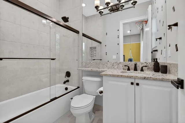 a view of a livingroom with furniture and garden