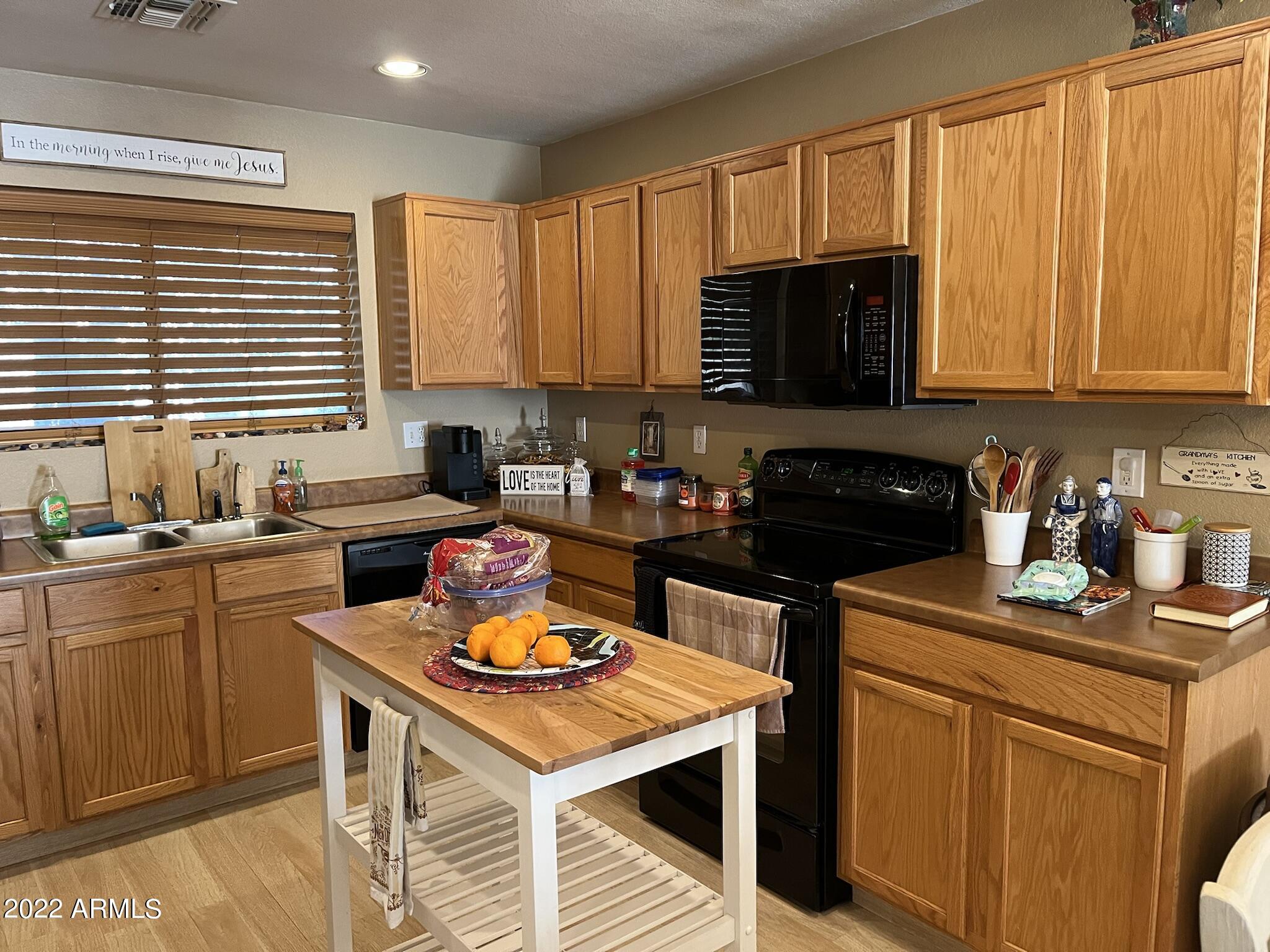 3460 South Conestoga Road Apache Junction, AZ 85119 - Photo 4 of 22 IMG_0075