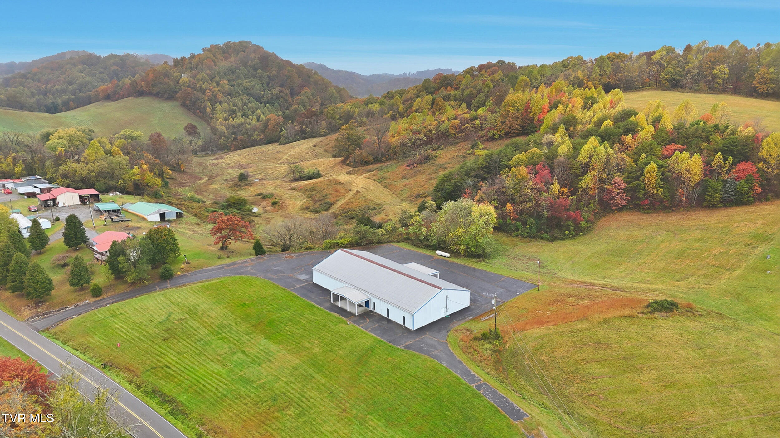 480 Fordtown Road Fall Branch, TN 37656 - Photo 5 of 33 26_dji_20251030101733_0476_d