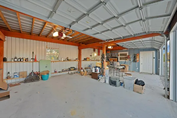 $518,500 | 528 Mill Creek Court, Azle, TX 76020