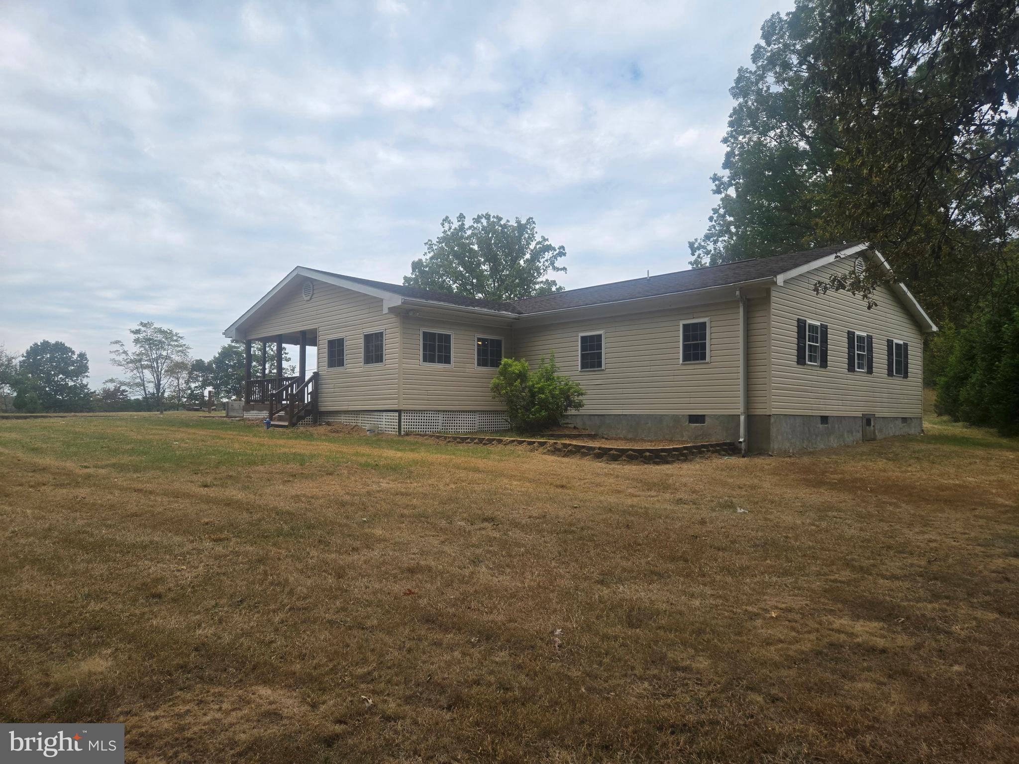 589 Pine Grove Road Berkeley Springs, WV 25411 - Photo 3 of 25