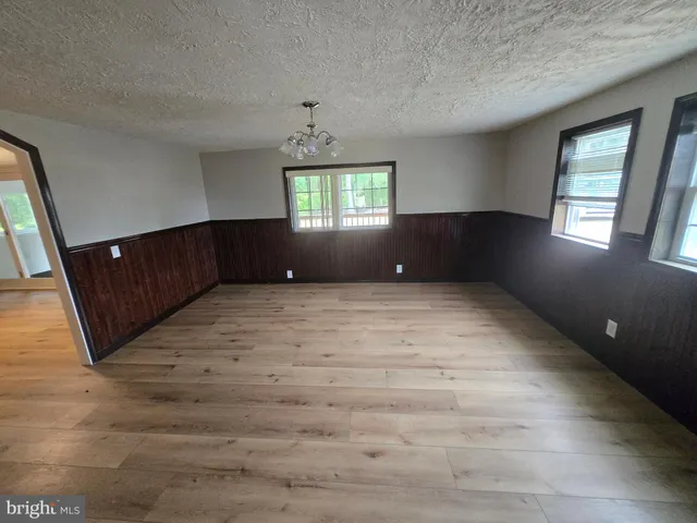 $224,000 | 589 Pine Grove Road, Berkeley Springs, WV 25411