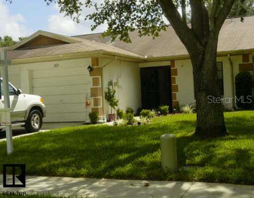 Exterior Front - 2021 Saginaw Ct. Front View w/large oak