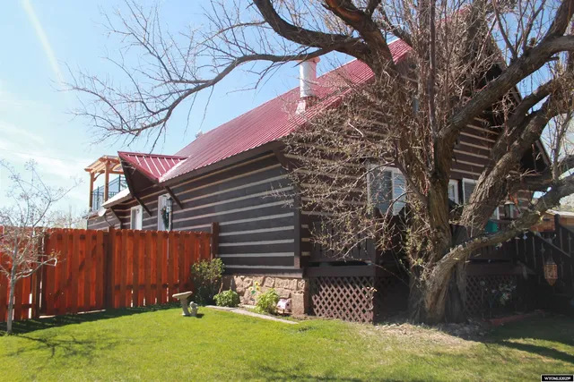 $375,000 | 588 South Oak Street, La Barge, WY 83123