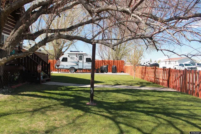 $375,000 | 588 South Oak Street, La Barge, WY 83123