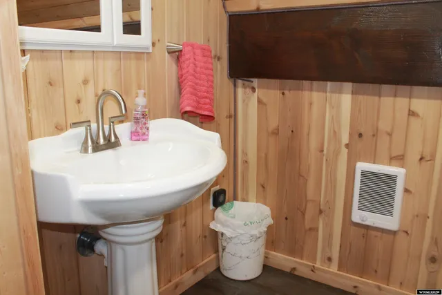 $375,000 | 588 South Oak Street, La Barge, WY 83123