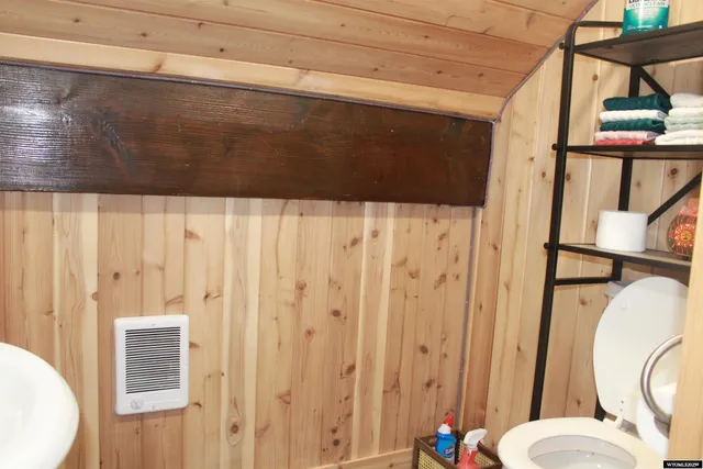 $375,000 | 588 South Oak Street, La Barge, WY 83123