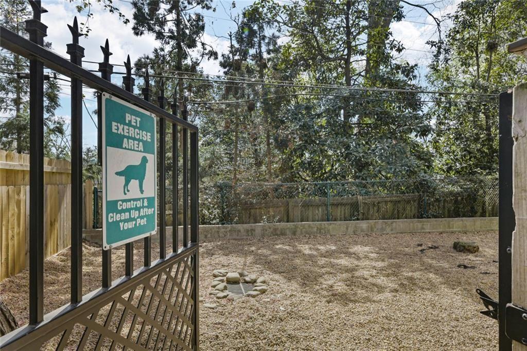 869 Briarcliff Road Northeast, Unit B11 Atlanta, GA 30306 - Photo 23 of 27