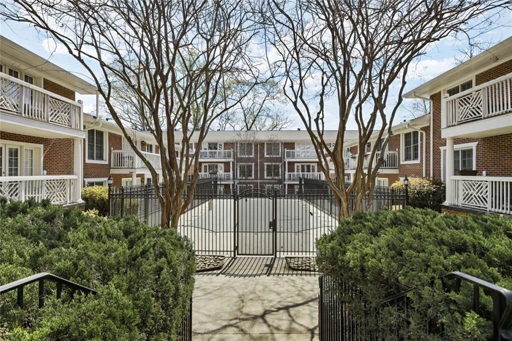 869 Briarcliff Road Northeast, Unit B11 Atlanta, GA 30306 - Photo 26 of 27