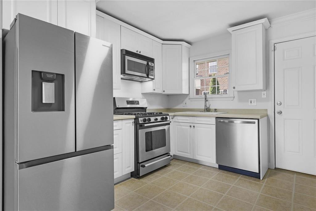 869 Briarcliff Road Northeast, Unit B11 Atlanta, GA 30306 - Photo 7 of 27