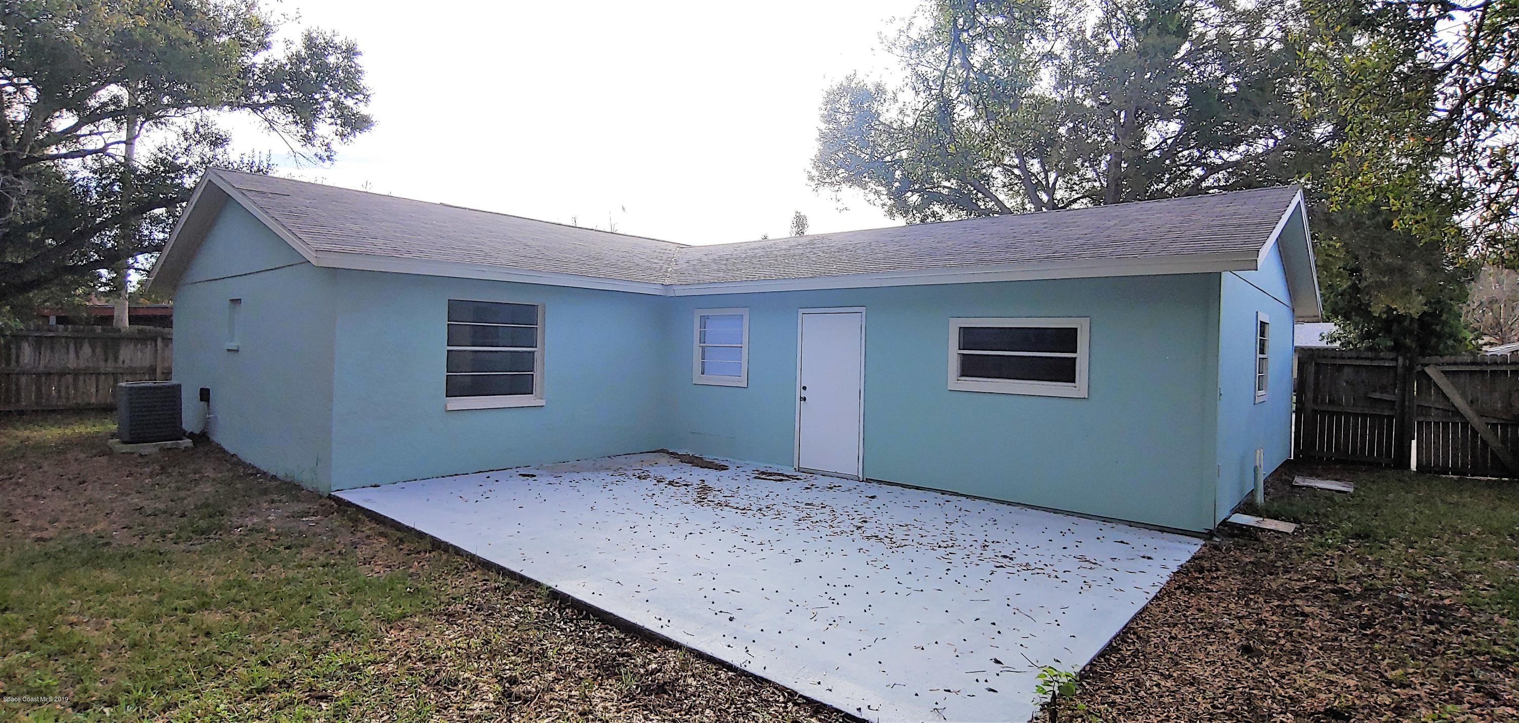 2910 Lancaster Road Melbourne, FL 32935 - Photo 7 of 32 1231190938b_HDR (1)