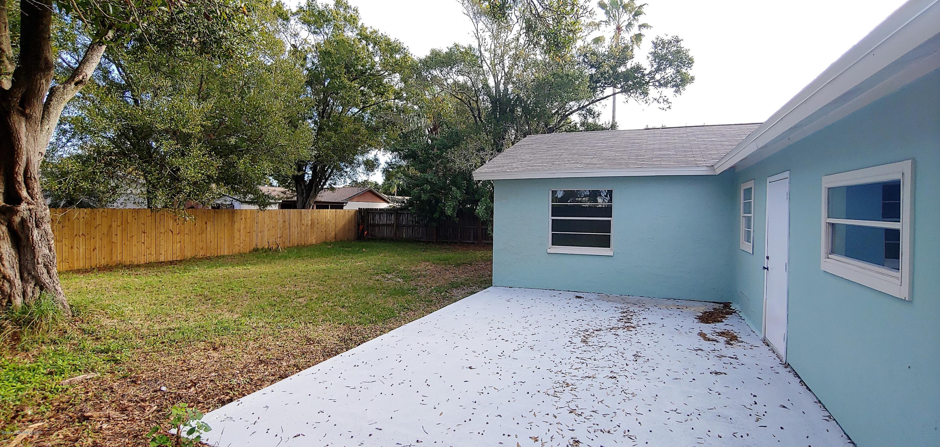 2910 Lancaster Road Melbourne, FL 32935 - Photo 8 of 32 1231190938a_HDR (1)