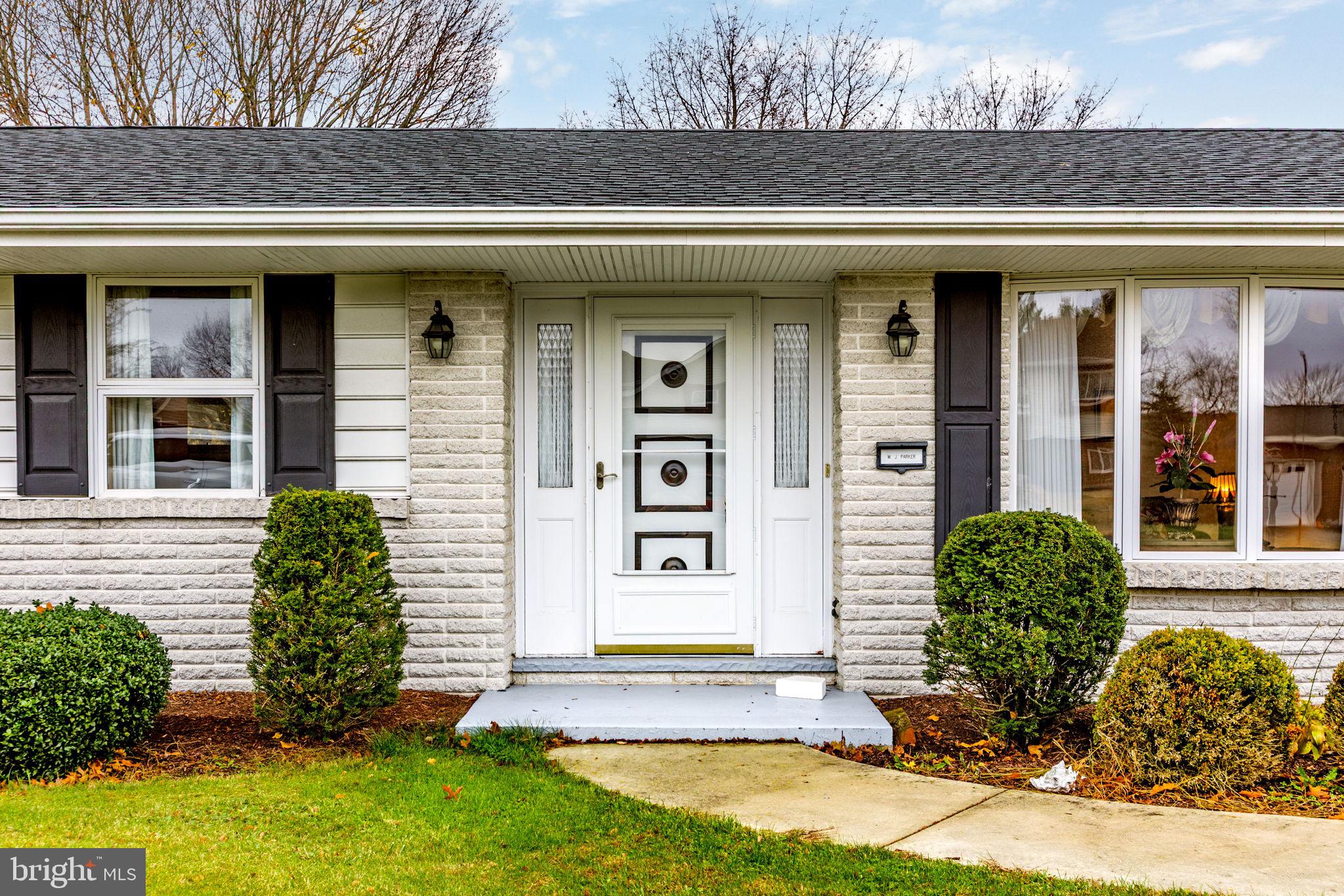 201 Arlene Street Minersville, PA 17954 - Photo 4 of 31 a front view of a house