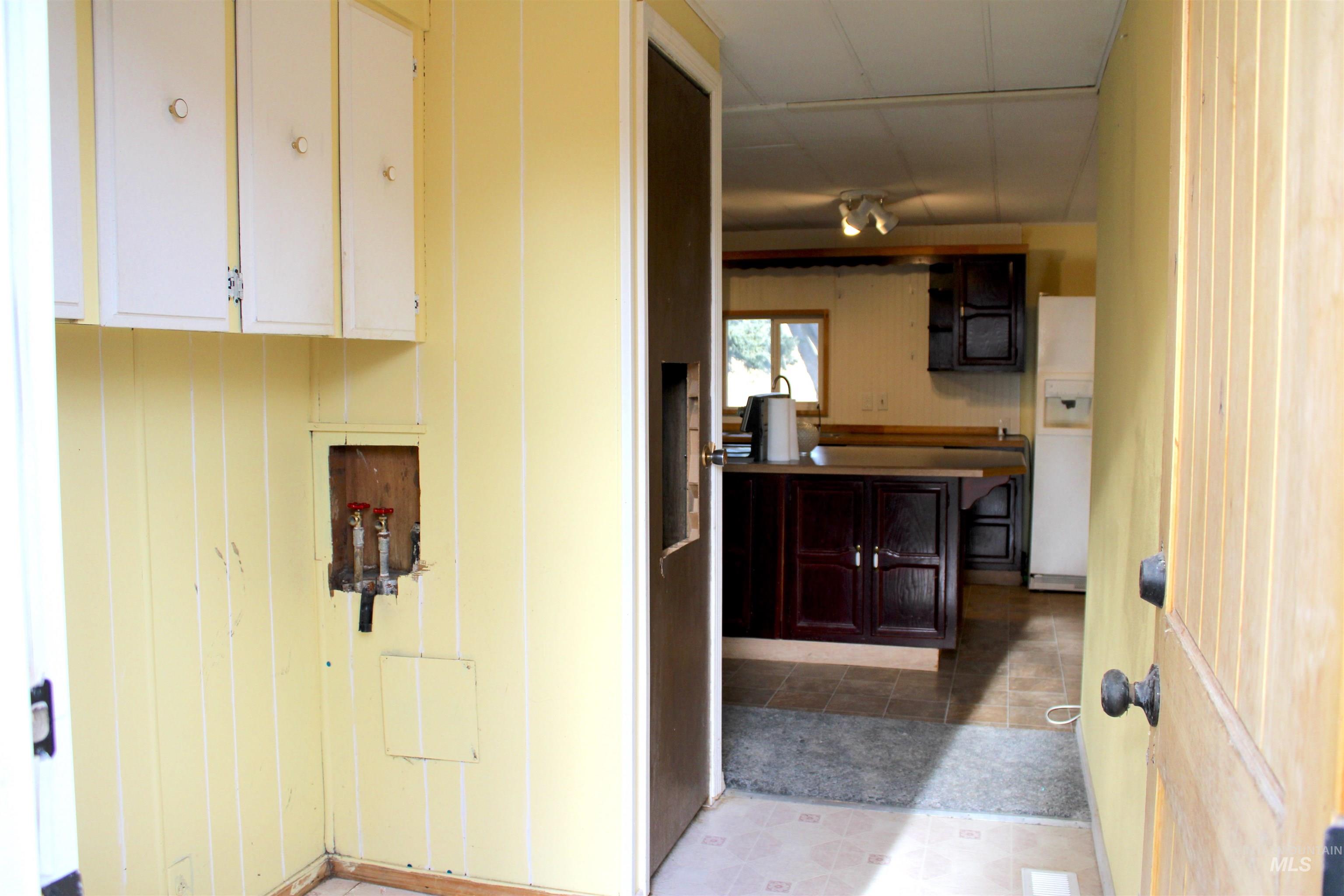 15881 Purple Sage Road, Unit 3 Caldwell, ID 83607 - Photo 27 of 29 View of laundry