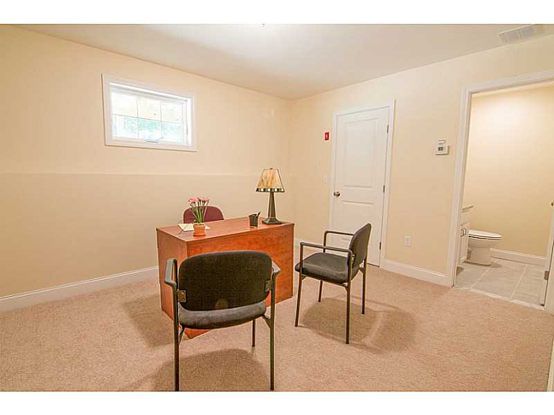 1209 Centerville Road, Unit 4 Warwick, RI 02886 - Photo 21 of 21 Studio/Study/Office.