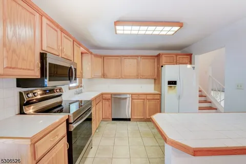 $650,000 | 27 Cleveland Terrace, West Orange, NJ 07052