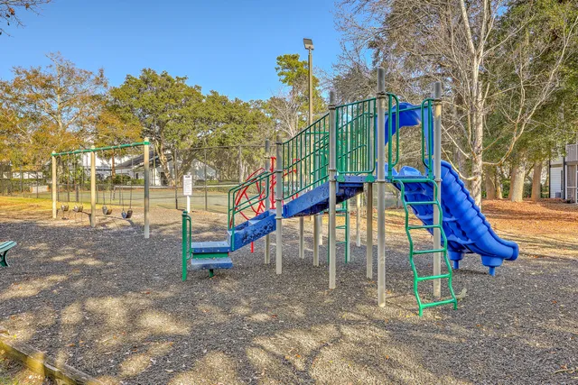 $375,000 | 1054 Anna Knapp Boulevard, Unit 7H, Mount Pleasant, SC 29464