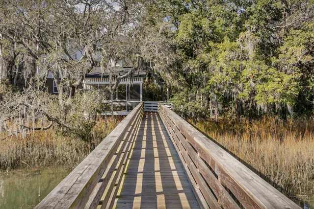 $375,000 | 1054 Anna Knapp Boulevard, Unit 7H, Mount Pleasant, SC 29464