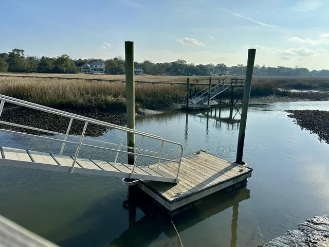 $375,000 | 1054 Anna Knapp Boulevard, Unit 7H, Mount Pleasant, SC 29464