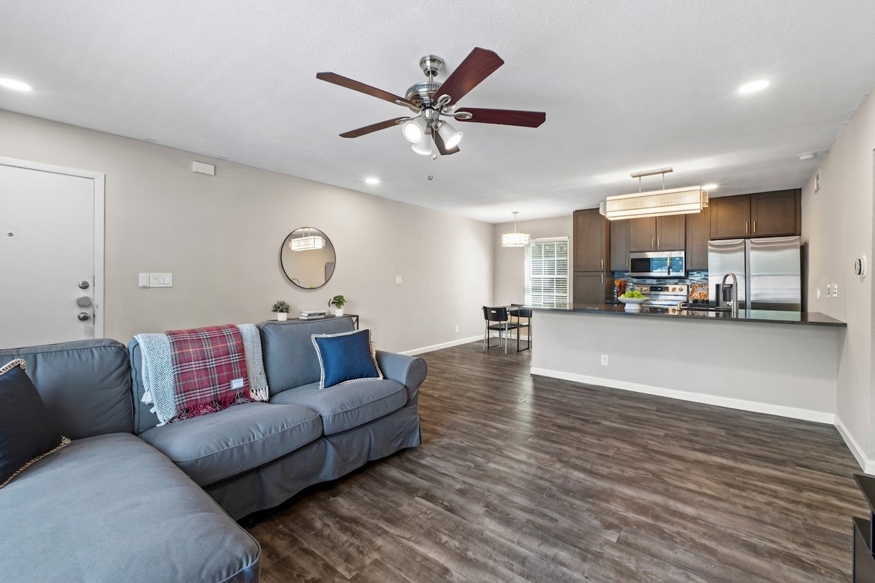910 Duncan Lane, Unit 1 Austin, TX 78705 - Photo 4 of 28