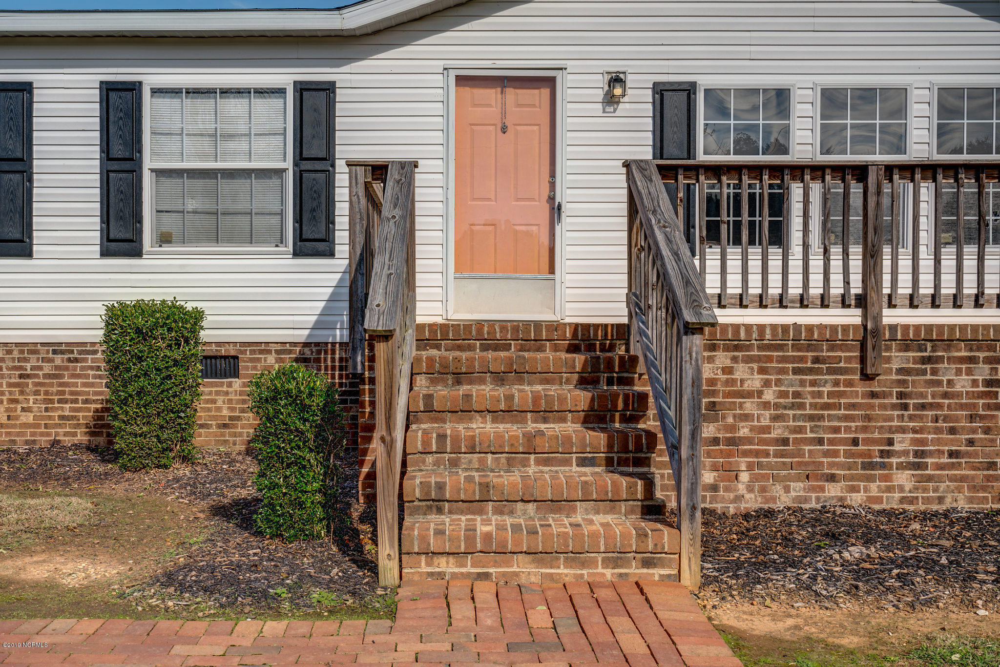10096 Smith Road Middlesex, NC 27557 - Photo 3 of 31 003-10096SmithRd-Middlesex-NC-small