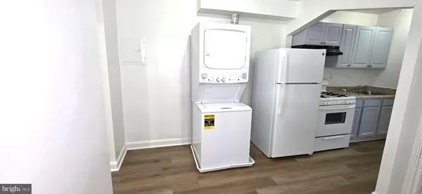 $1,850 | 3207 11th Place Southeast, Unit 4, Washington, DC 20032