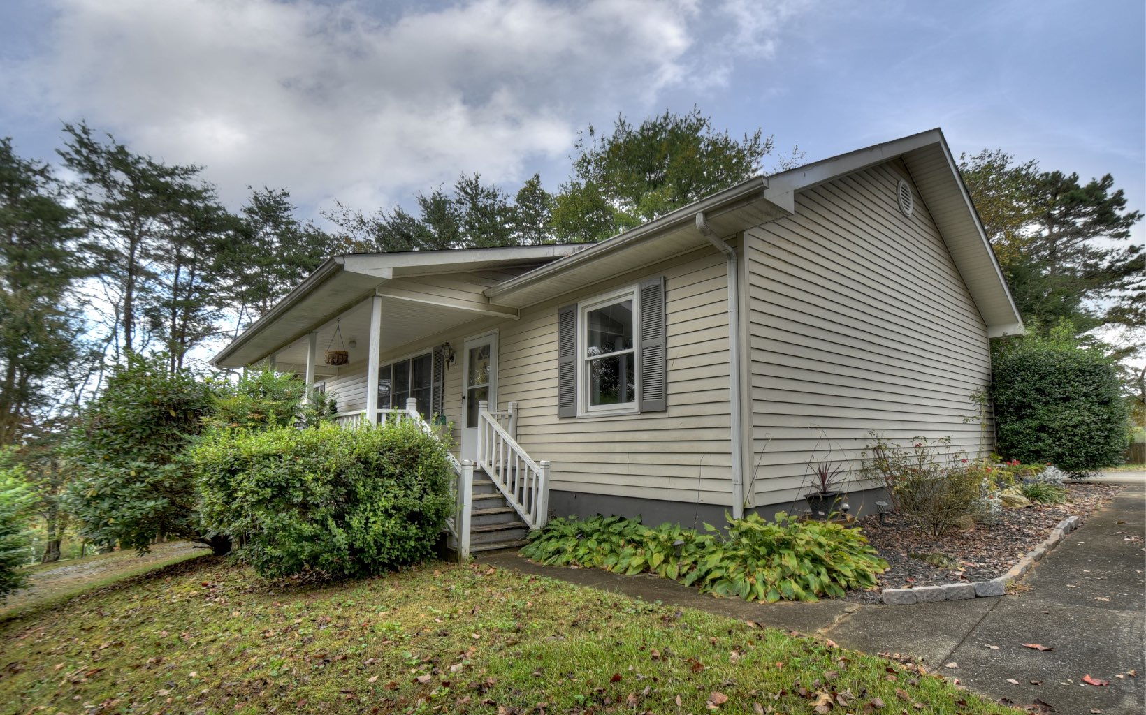 45 Nacoma Lane Blue Ridge, GA 30513 - Photo 1 of 4 Main View