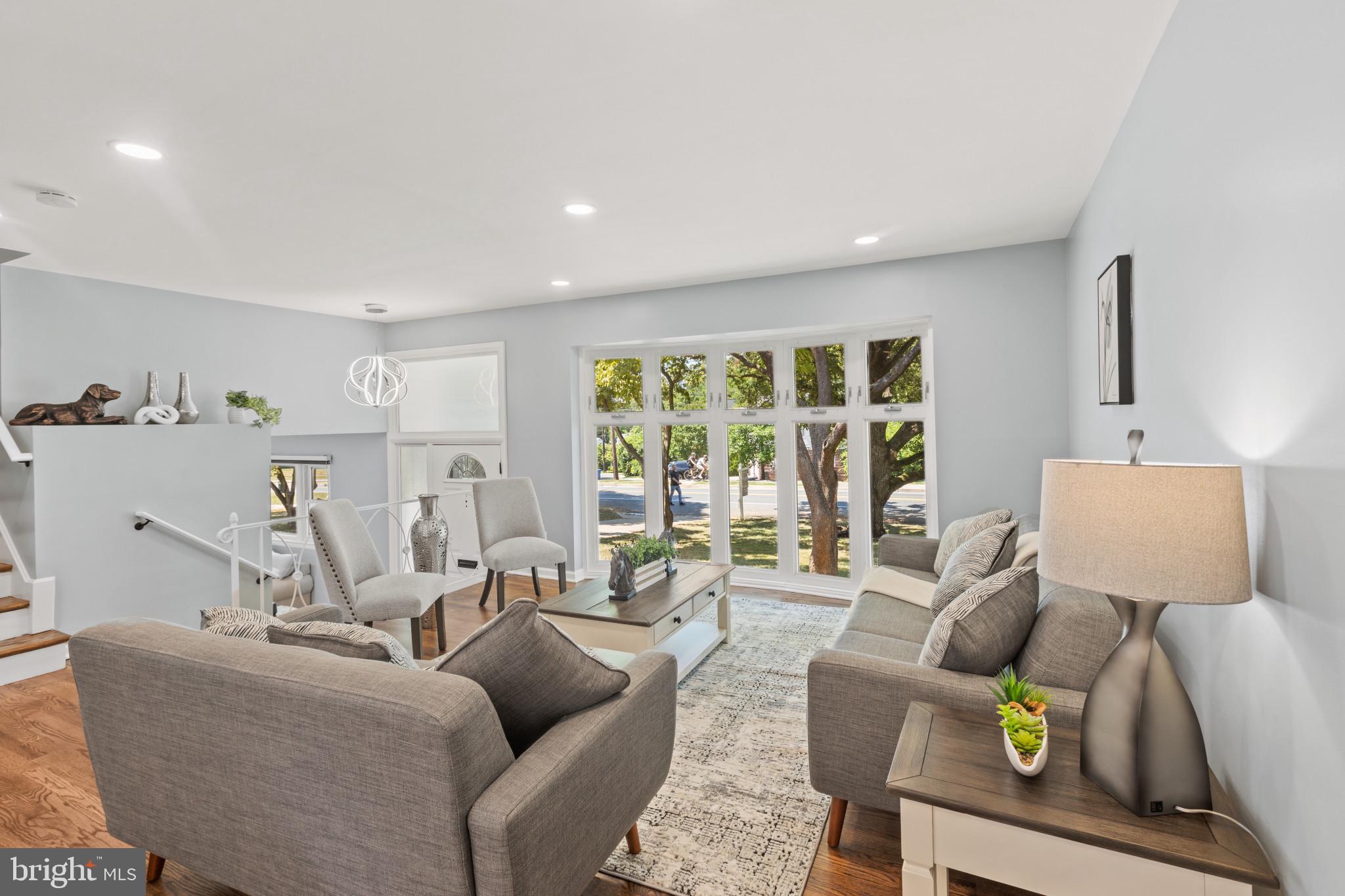 5818 Greentree Road Bethesda, MD 20817 - Photo 5 of 52