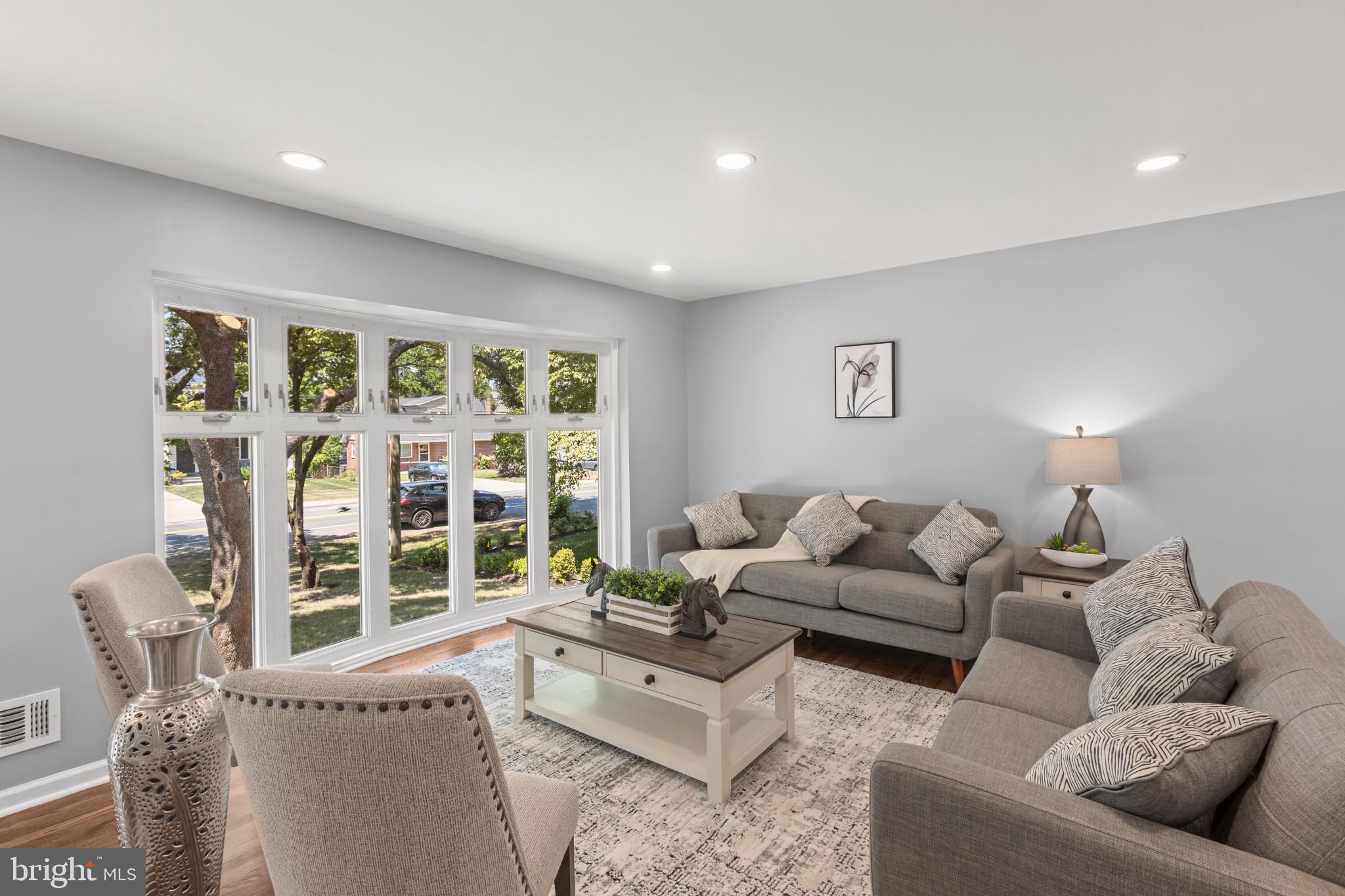 5818 Greentree Road Bethesda, MD 20817 - Photo 8 of 52